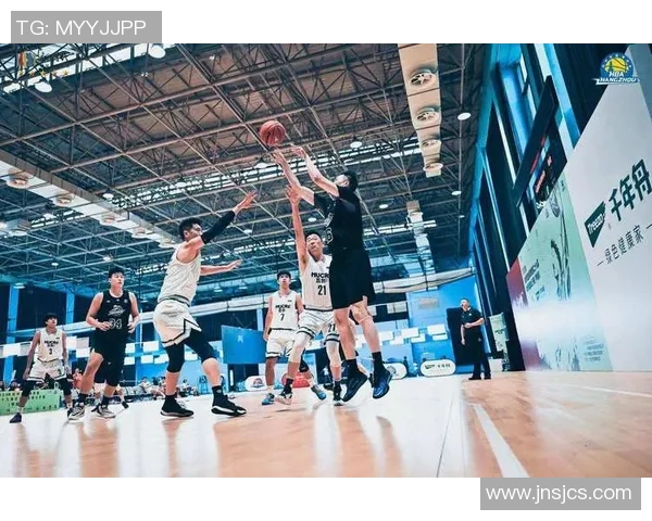 杭州篮球队杯赛速度表现分析与战术探讨